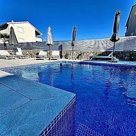 Luxury Apartments Marty Malinska Exterior foto