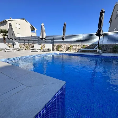 Luxury Apartments Marty Malinska Exterior foto